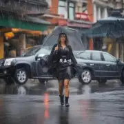 如何判断一件衣服是否适合在雨中的穿搭呢？