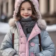 女生冬天会选择什么样的外套和配饰以保持温暖并防止感冒？