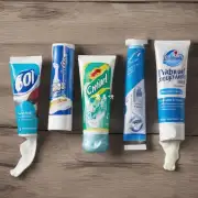 痘痘挤破后应该使用哪种类型的牙膏？