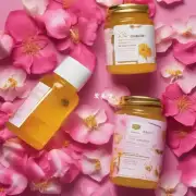 有哪些品牌生产含有蜂蜜和玫瑰花瓣成分的护肤品产品？