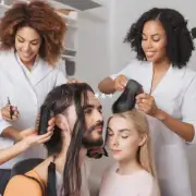 是否有任何技巧可以帮助女性更好地照顾自己的头发并保持健康状态？
