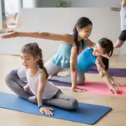 女生可以尝试使用一些辅助工具如瑜伽垫弹力带等来做腹直肌下部分的练习吗？